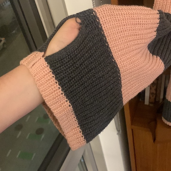 Bell sleeve chunky knit white pink grey stripe sweater M - Picture 2 of 4